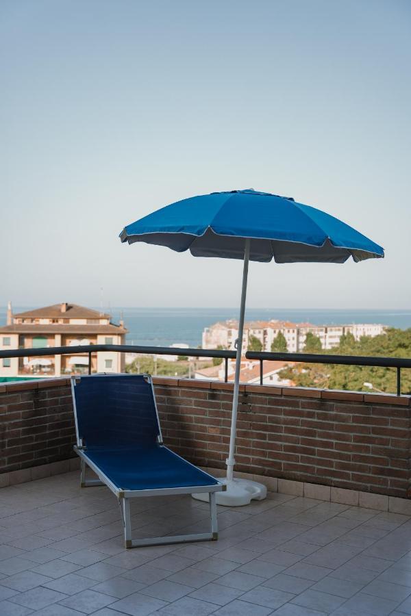 Apartamento Stella Di Mare Marina di San Vito Exterior foto